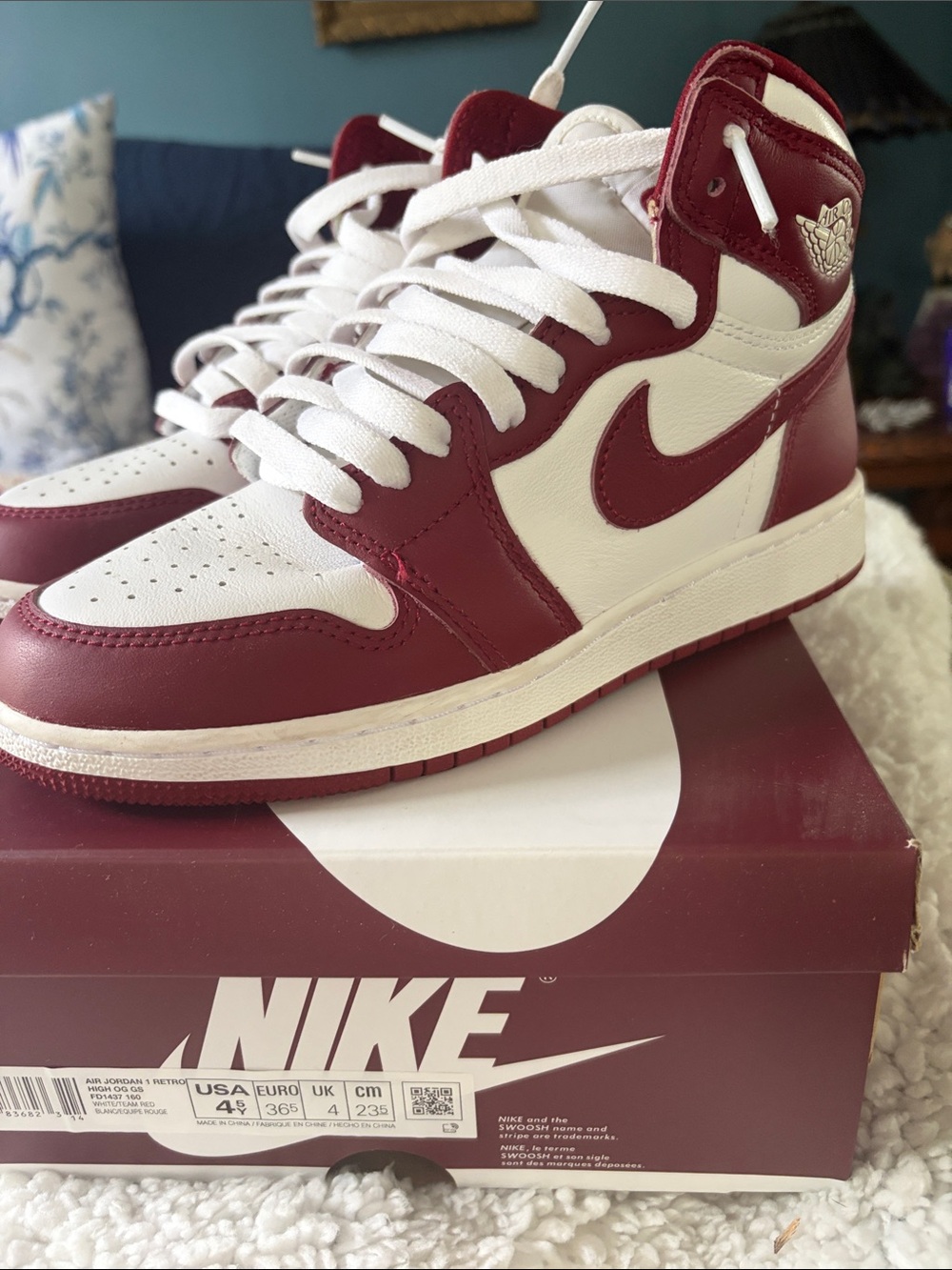 Nike Air Jordan 1 Mid - White and Maroon